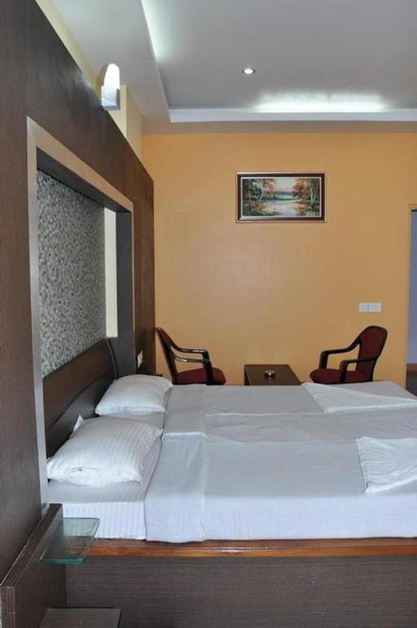 Hotel Barbareek Shillong Luaran gambar