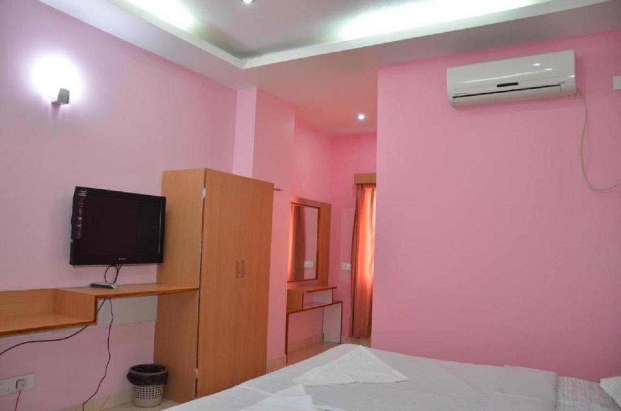 Hotel Barbareek Shillong Luaran gambar