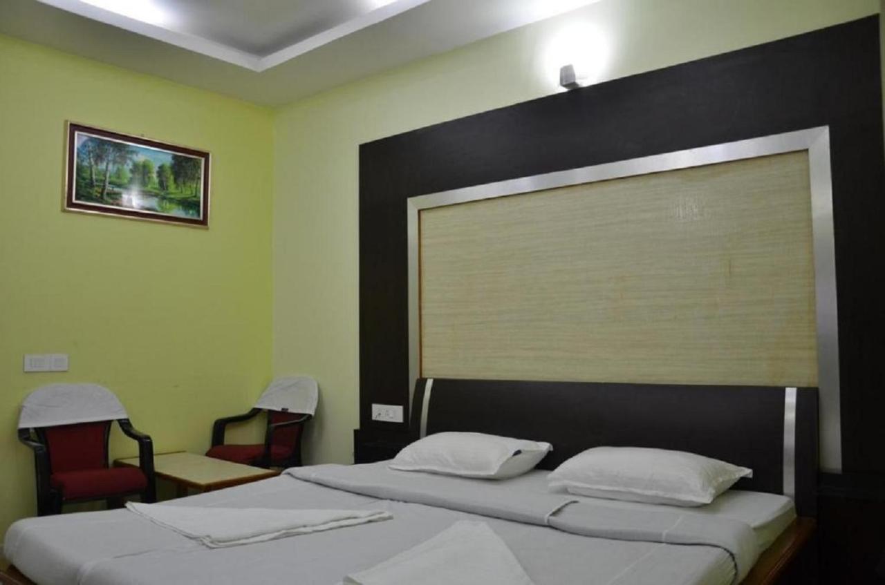 Hotel Barbareek Shillong Luaran gambar