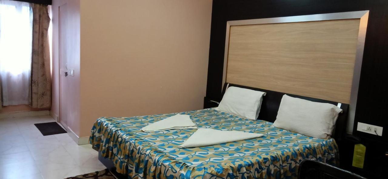 Hotel Barbareek Shillong Luaran gambar